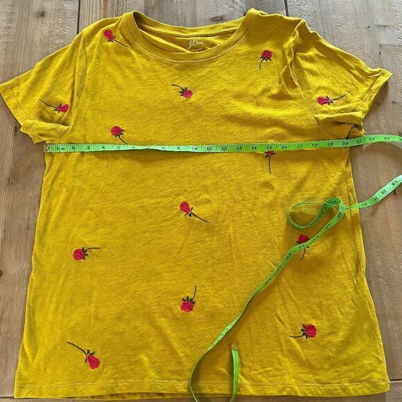 J. Crew Yellow Gold Short Sleeve T Shirt with Hot Pink Roses Size XL - Picture 9 of 9